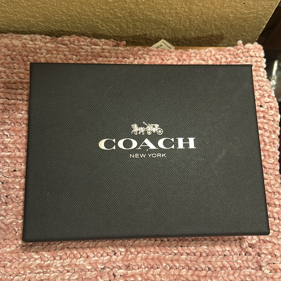 Coach wristlet wallet black smoke Metallic Navy, NWT - Picture 5 of 10